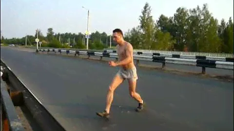 прыжок с моста в воду